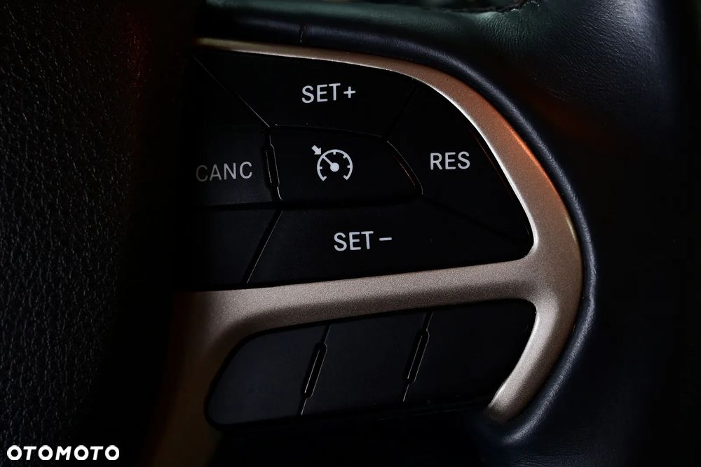 Jeep Cherokee 2.0 Multijet Limited - 29