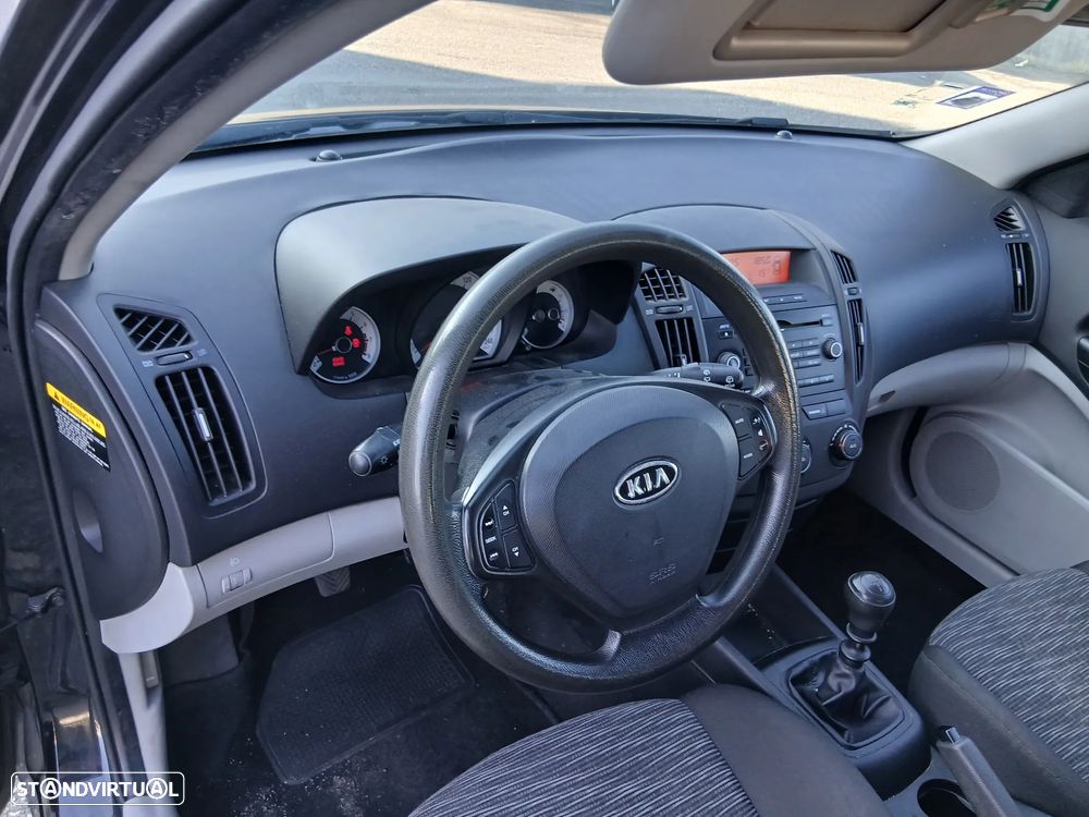 Kia Ceed 1.4 CVVT EX - 10