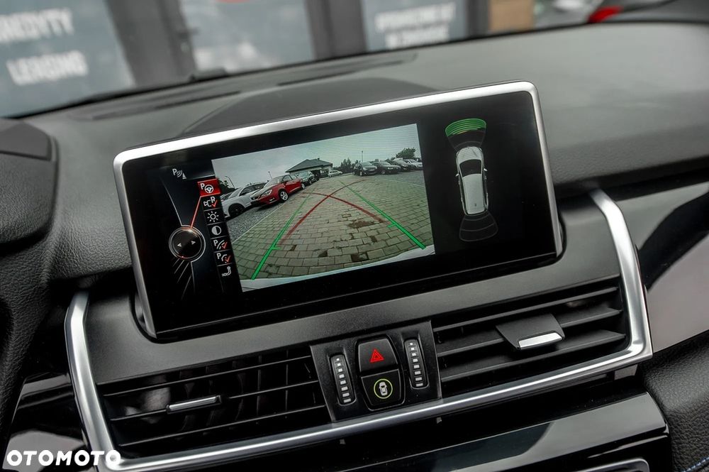 BMW Seria 2 220d xDrive Sport-Aut M Sport - 32