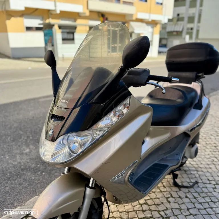 Piaggio X 8 200 - 8