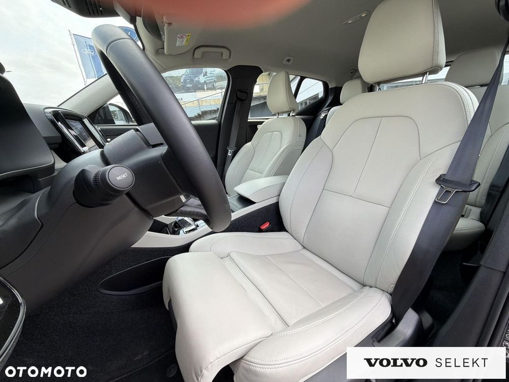 Volvo XC 40 - 9