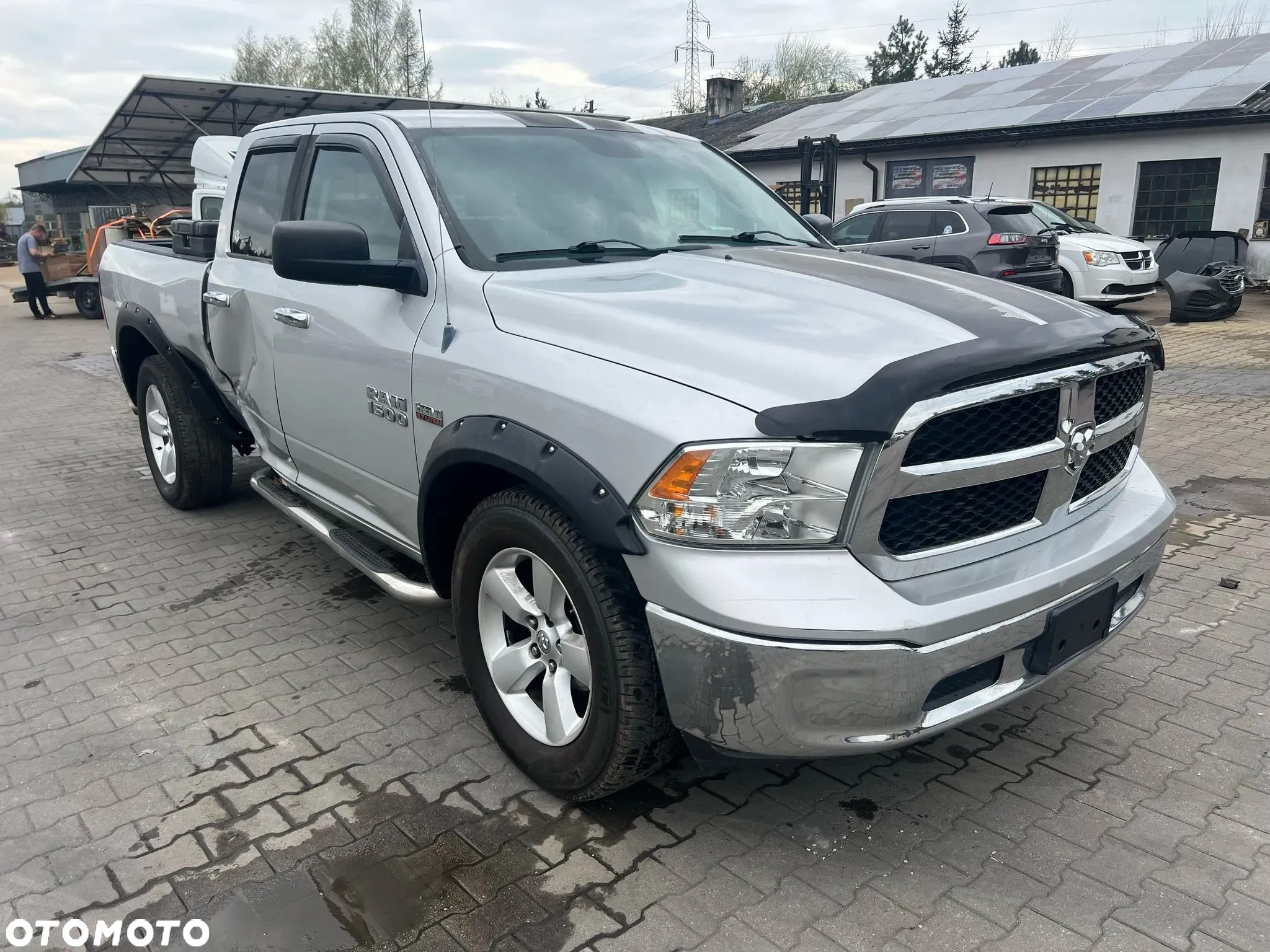 RAM 1500 5.7 Crew Cab Laramie - 6