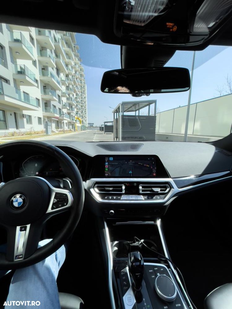 BMW Seria 3 330i AT - 2