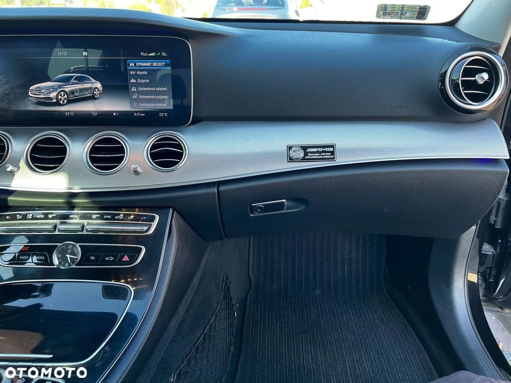 Mercedes-Benz Klasa E 220 d 9G-TRONIC AMG Line - 5