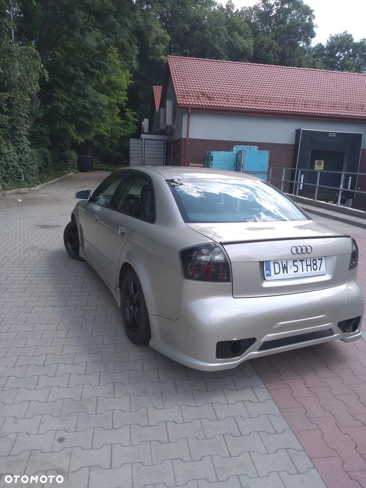 Audi A4 Limousine 2 - 4