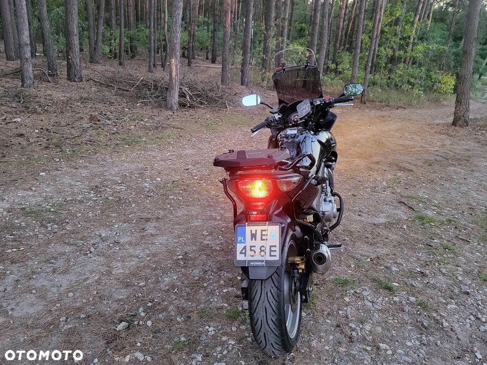 Honda CBF - 8