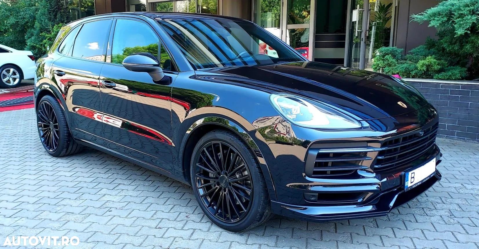 Porsche Cayenne - 1