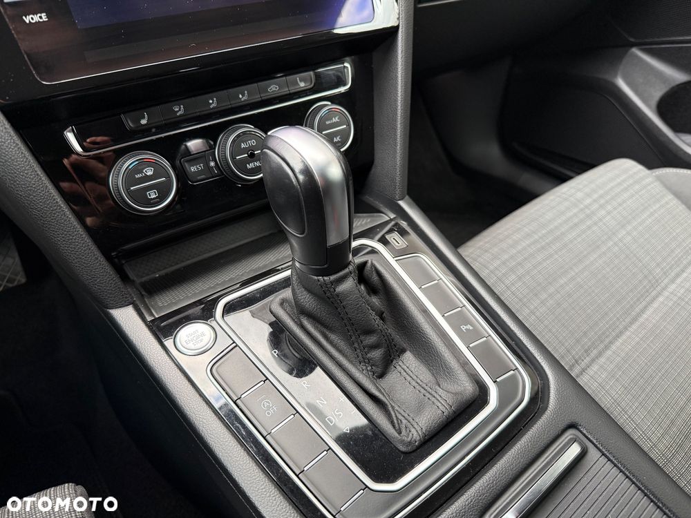 Volkswagen Passat 1.5 TSI EVO Business DSG - 26