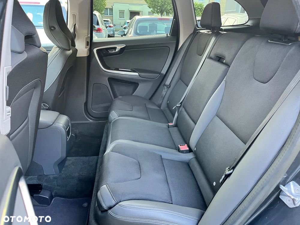 Volvo XC 60 D4 Momentum - 20