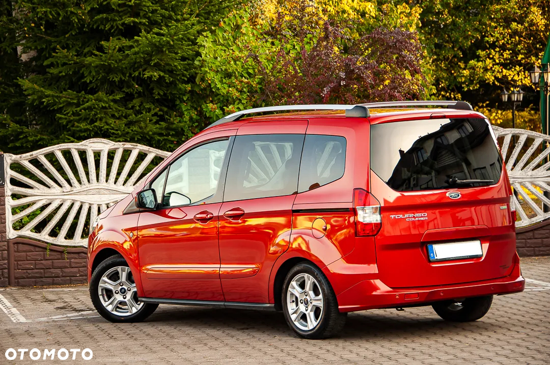 Ford Tourneo Courier 1.0 EcoBoost S&S Trend - 16