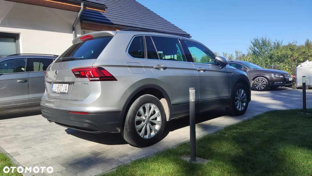 Volkswagen Tiguan - 4