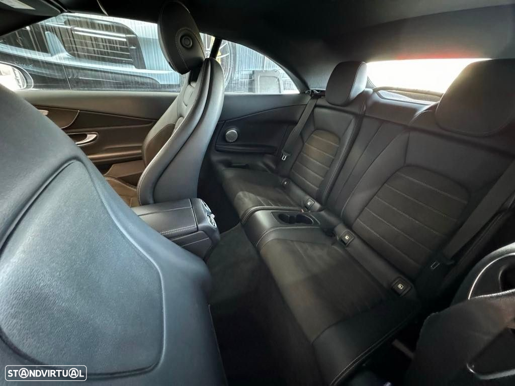 Mercedes-Benz C 220 d AMG Line - 32