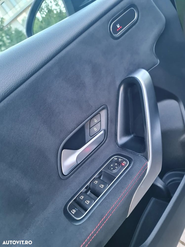 Mercedes-Benz A 180 d 7G-DCT AMG Line - 2
