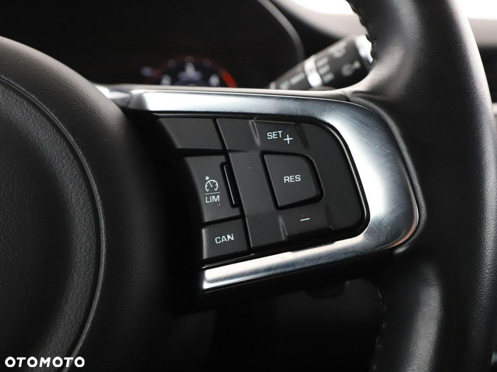 Jaguar E-Pace 2.0 i4D AWD R-Dynamic S - 30