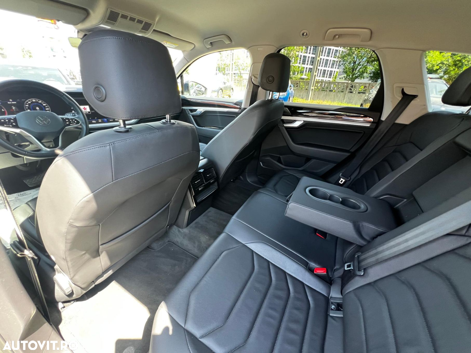 Volkswagen Touareg V6 TDI 4MOTION Elegance - 10