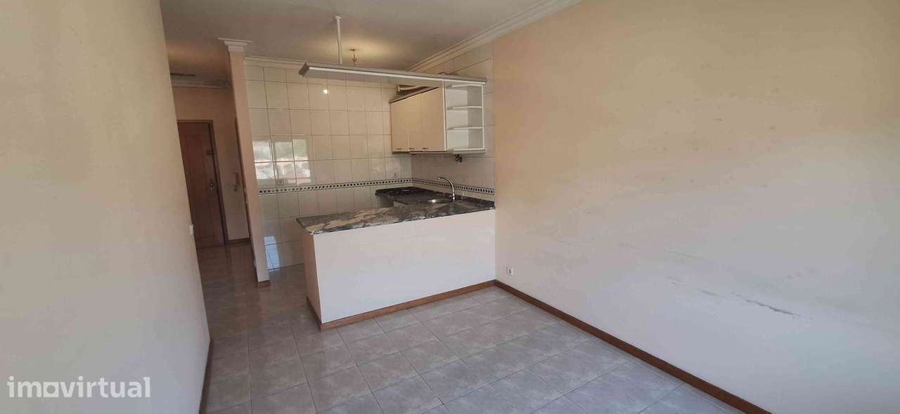 Arrendo T1 Kitchenette - Grande imagem: 4/8