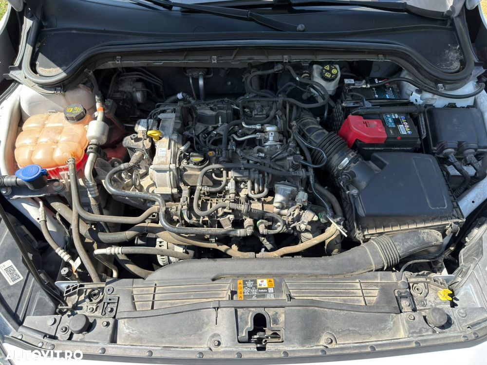 Ford Focus 1.0 EcoBoost 6MT MHEV Active X - 18