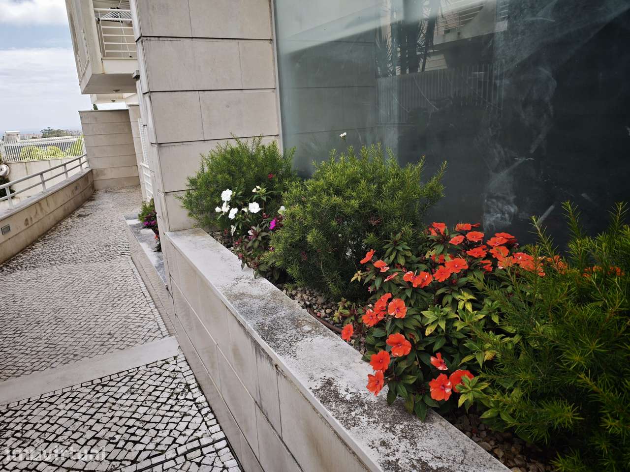 Apartamento T4 de Luxo em Condomínio Fechado com Vista Mar - Grande imagem: 4/45