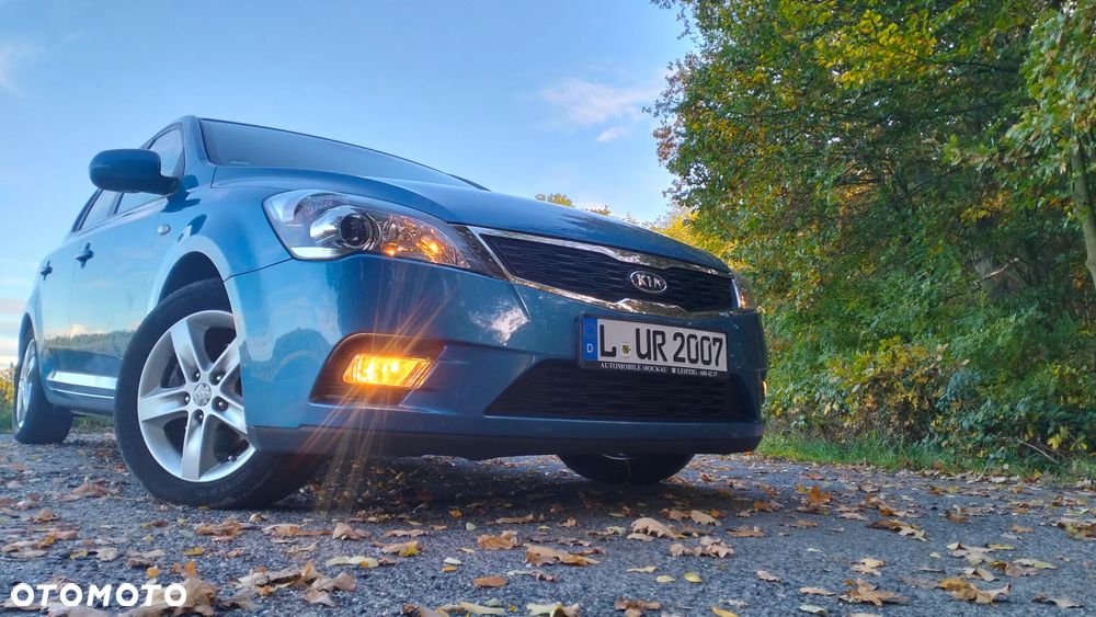 Kia Ceed - 7