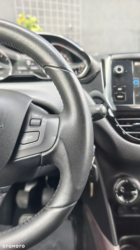 Peugeot 2008 PureTech 110 Stop&Start Allure - 30
