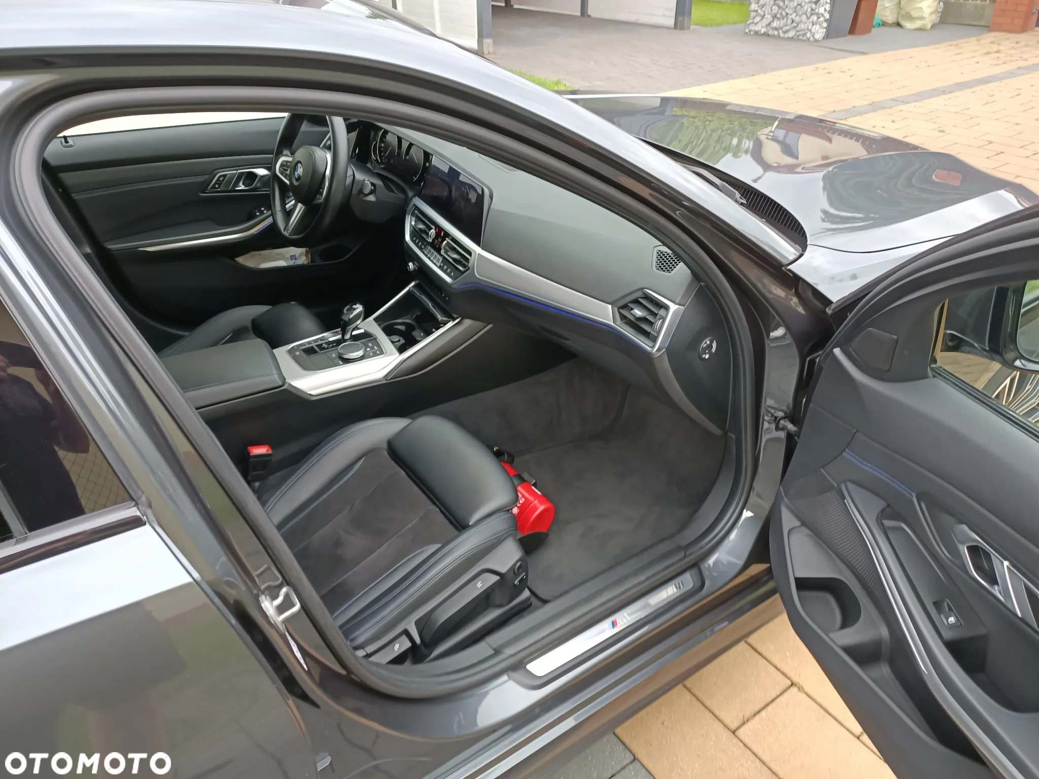 BMW Seria 3 318d M Sport - 8