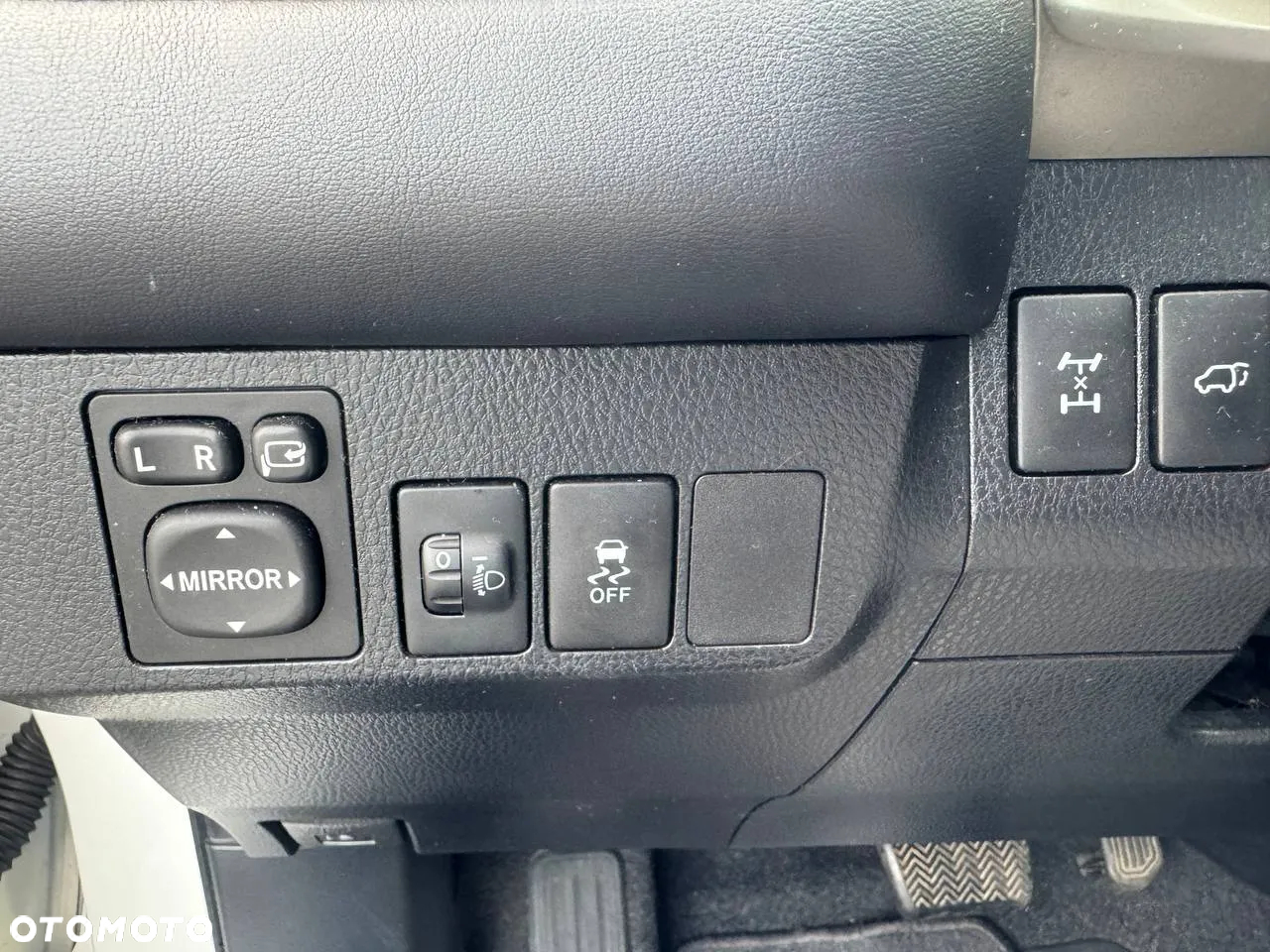 Toyota RAV4 2.2 D-CAT Premium - 14