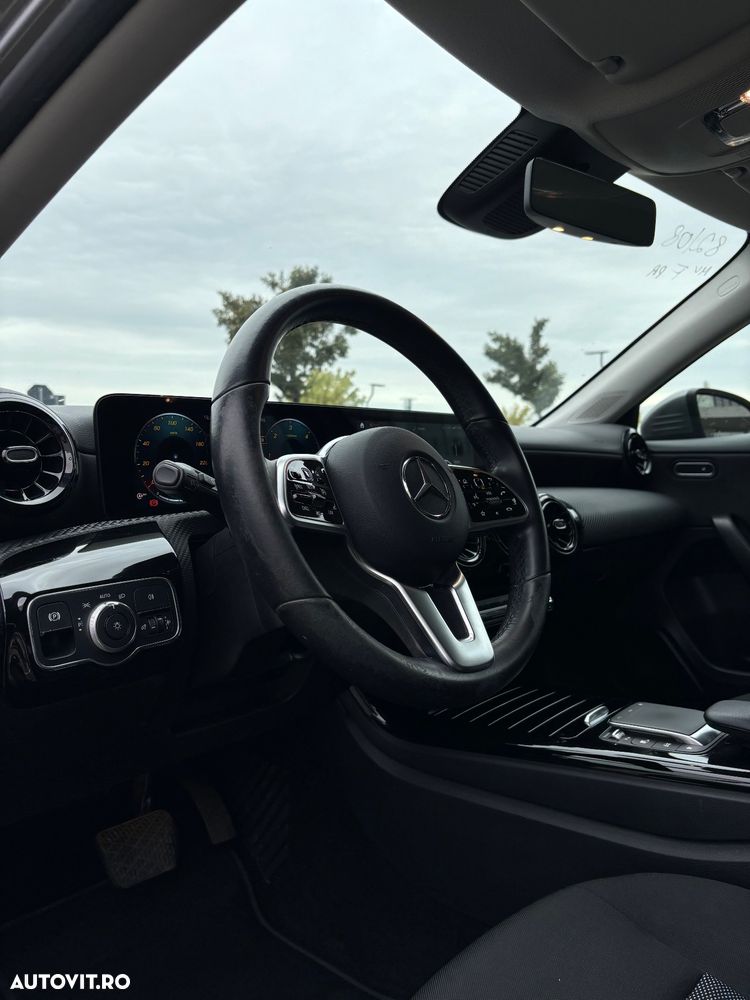 Mercedes-Benz A 180 d 8G-DCT Edition 2021 - 8