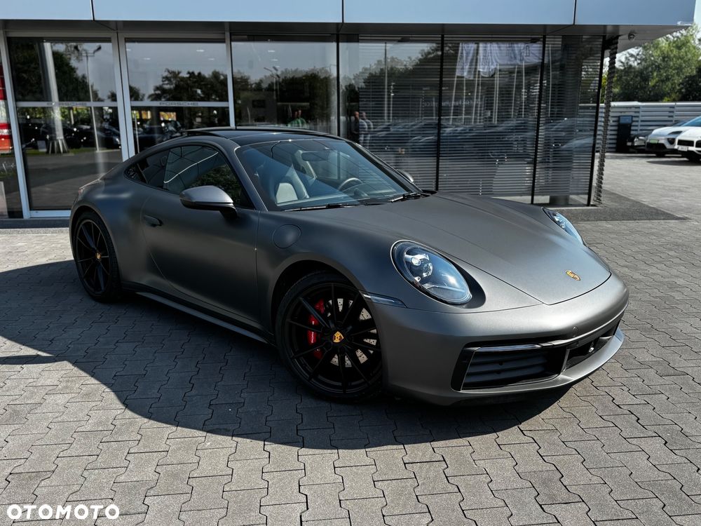 Porsche 911 Carrera 4S - 21