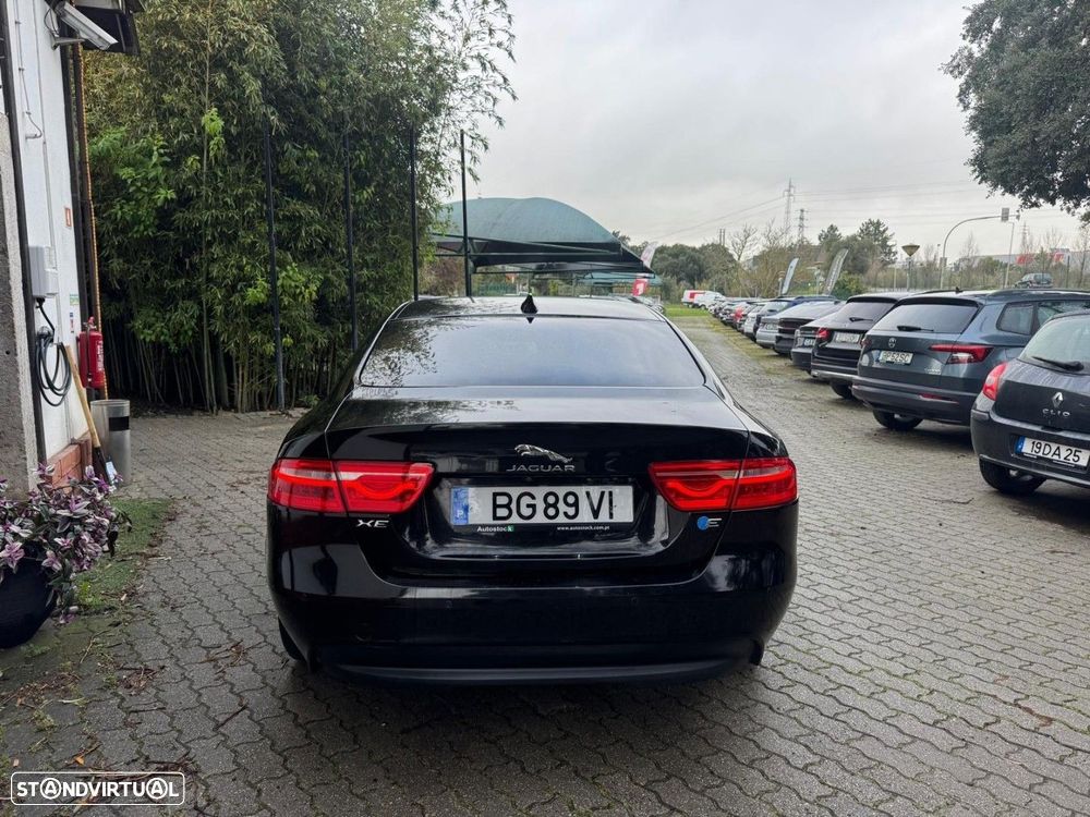 Jaguar XE E-Performance Pure - 5