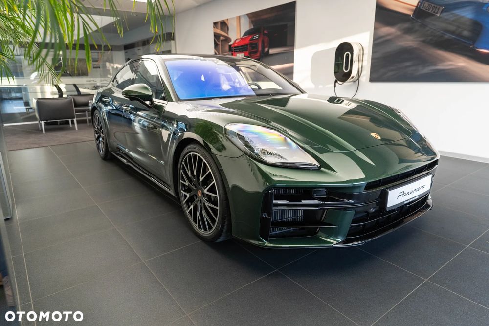 Porsche Panamera 4 - 8