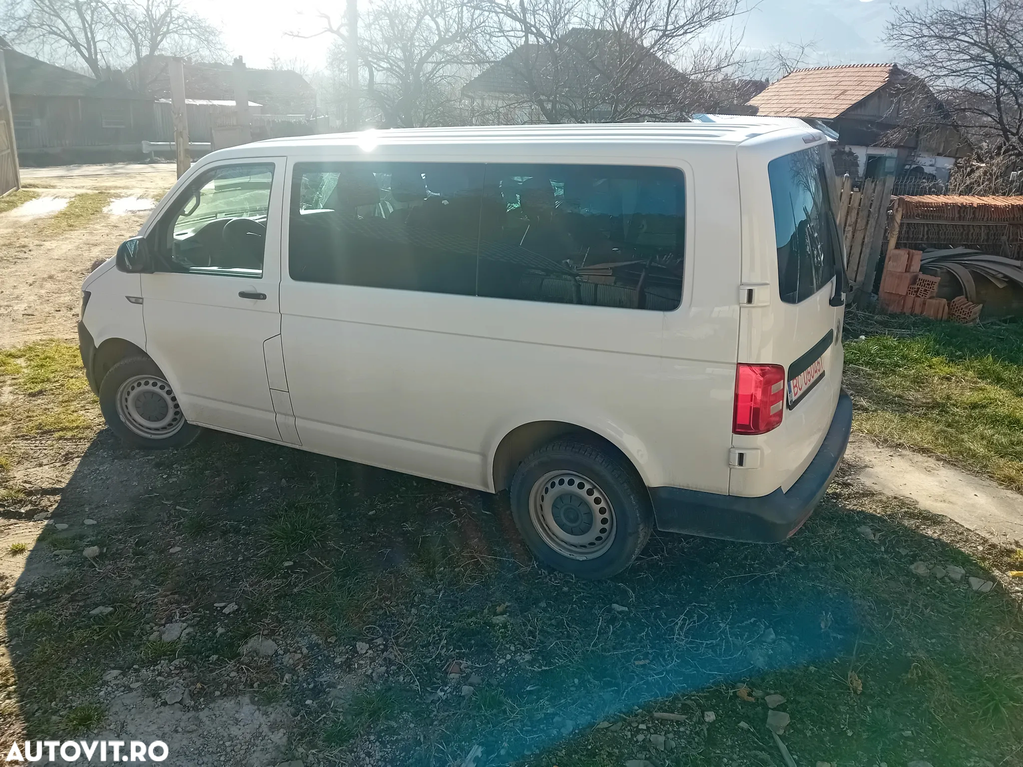 Volkswagen Transporter Kombi T6 2.0 TDI 75 kW KR - 13