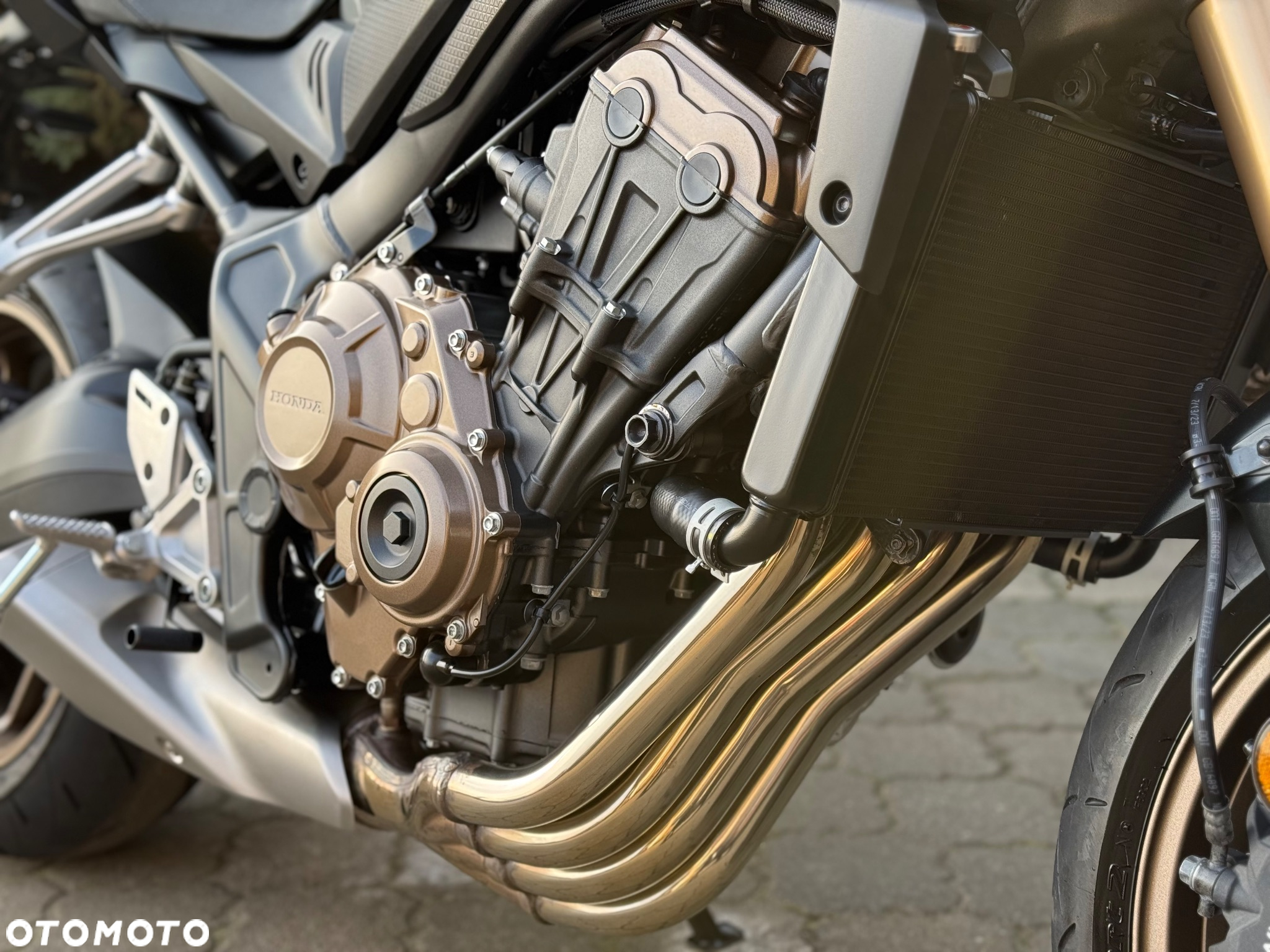 Honda CB - 23