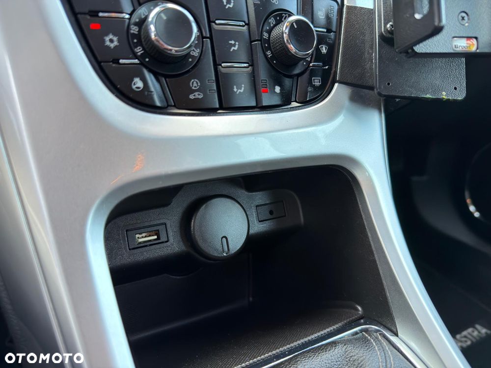 Opel Astra 1.4 Turbo Edition - 23