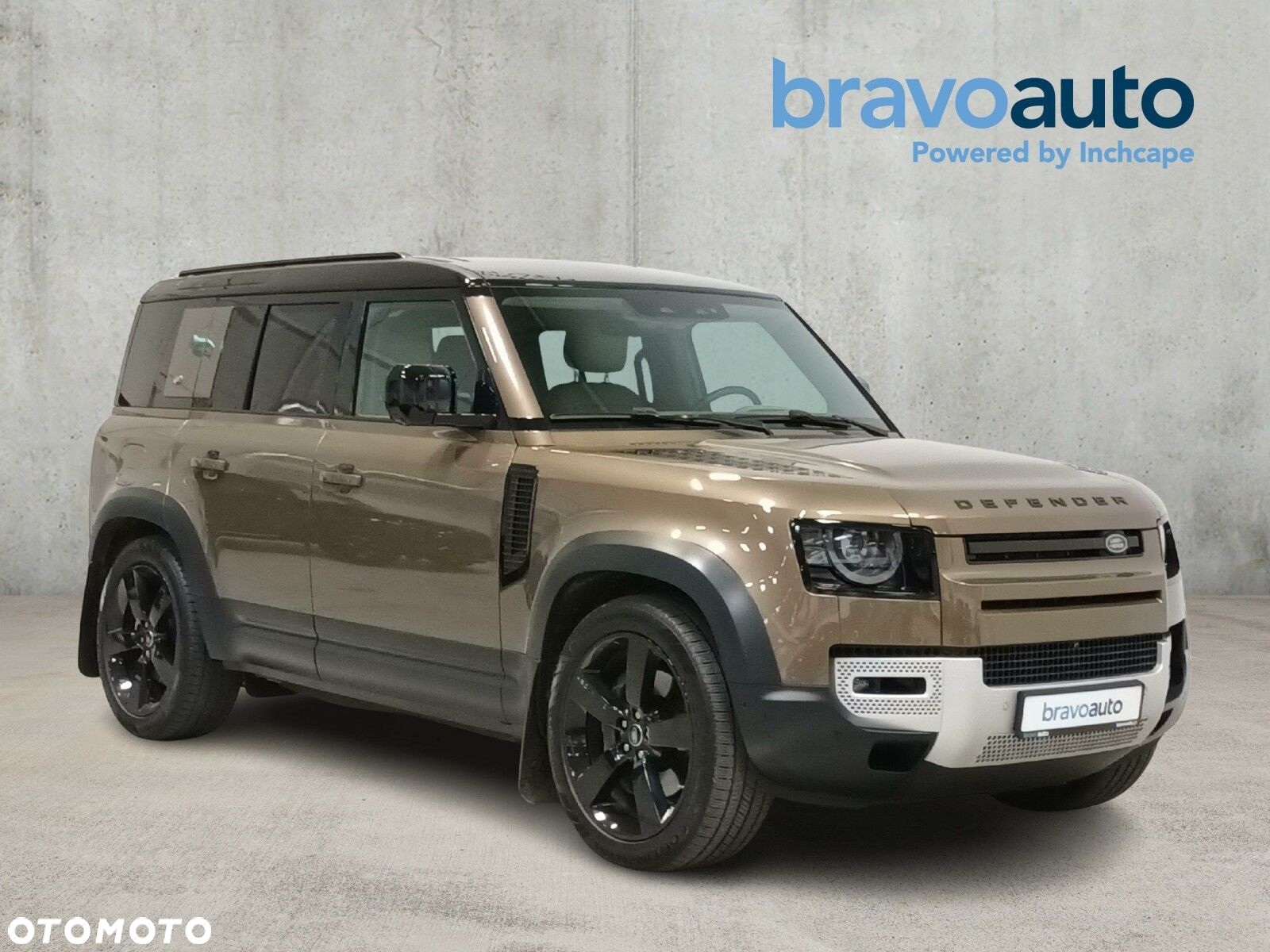 Land Rover Defender - 7