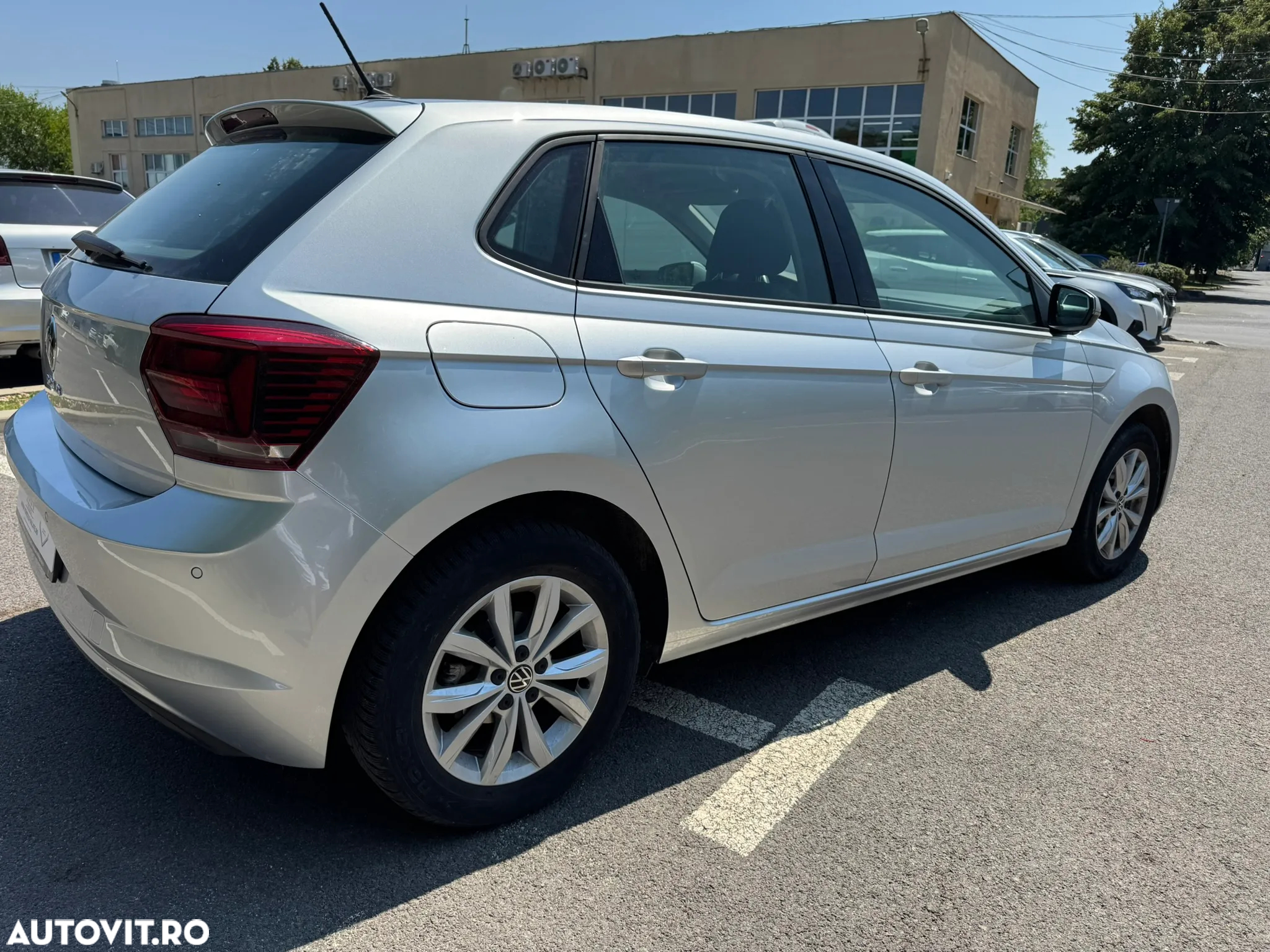 Volkswagen Polo 1.0 TSI DSG Highline - 3