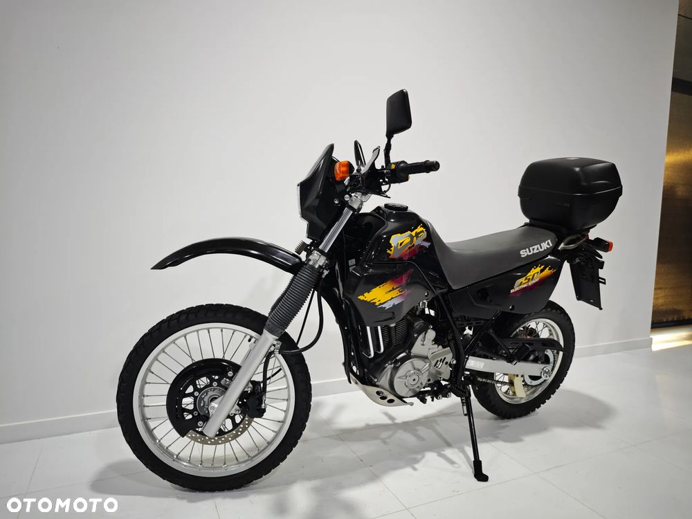 Suzuki DR - 28