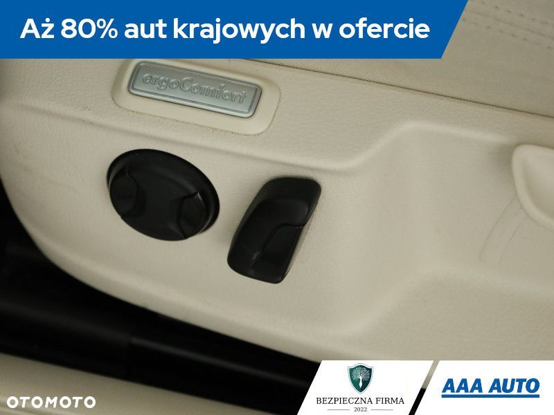 Volkswagen Passat Variant - 11