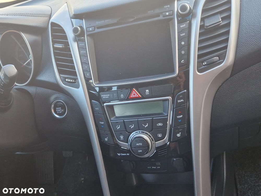 Hyundai i30 blue 1.6 GDI YES Gold - 34