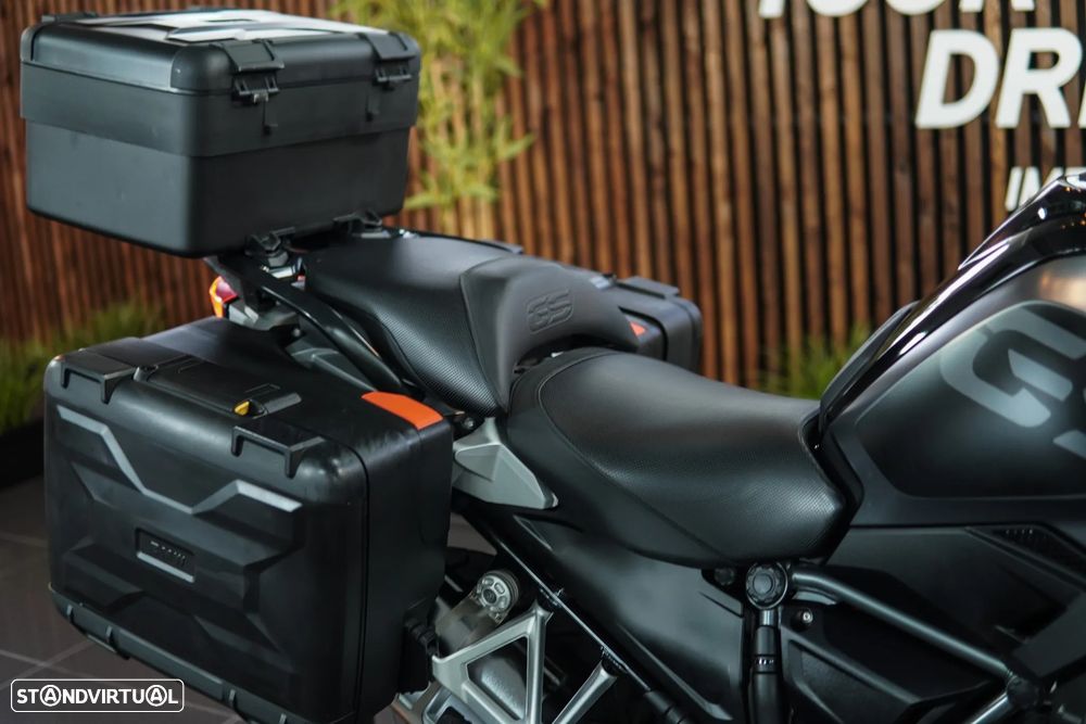 BMW R 1250 GS TRIPLE BLACK - 10
