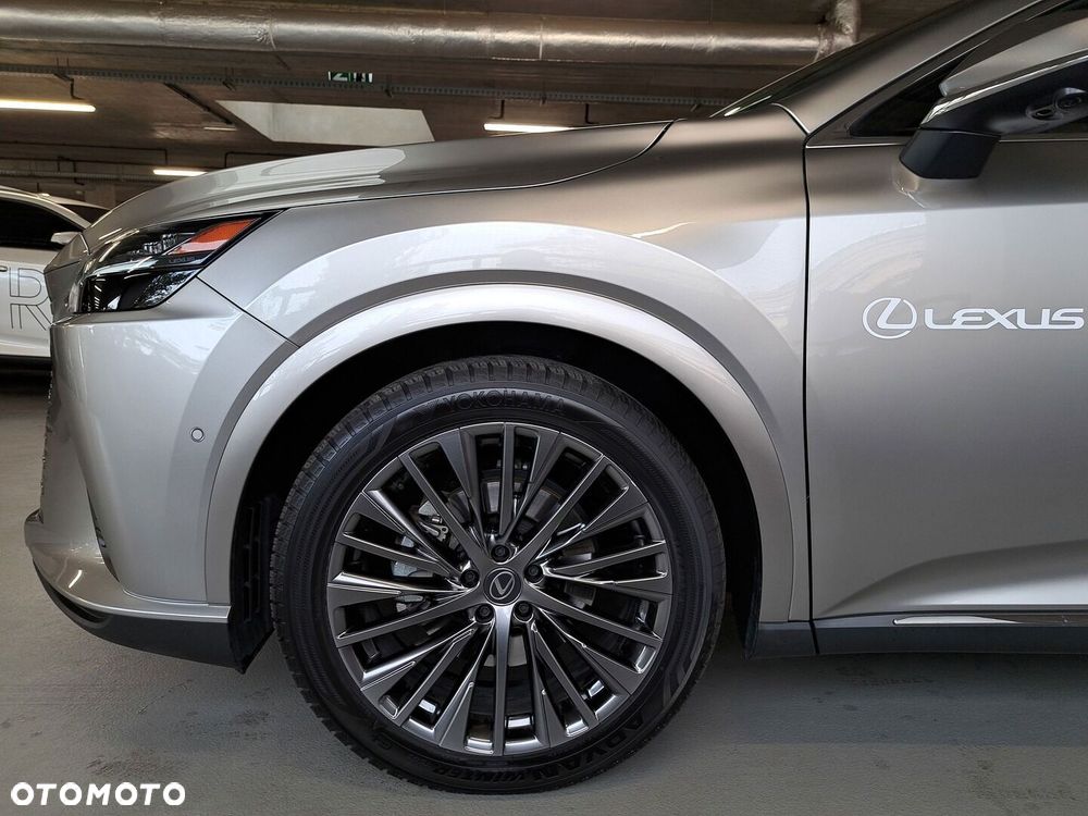Lexus RX 2025