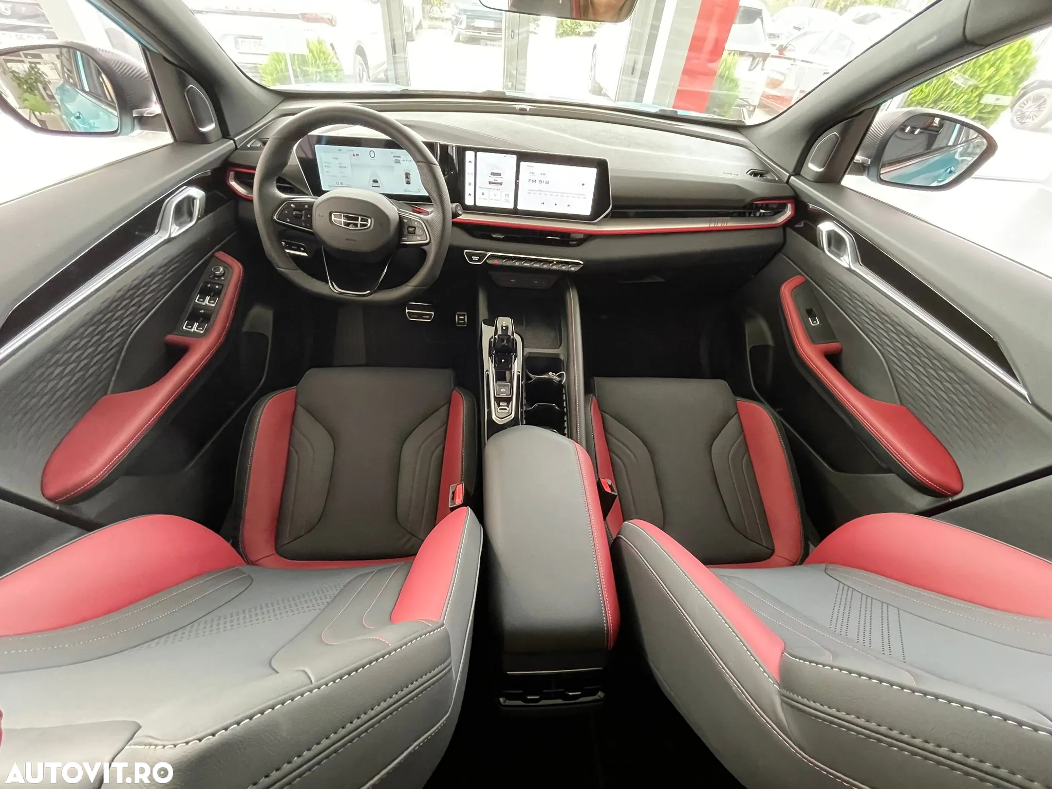 Geely Coolray - 11