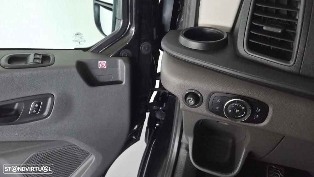 Ford Transit - 22