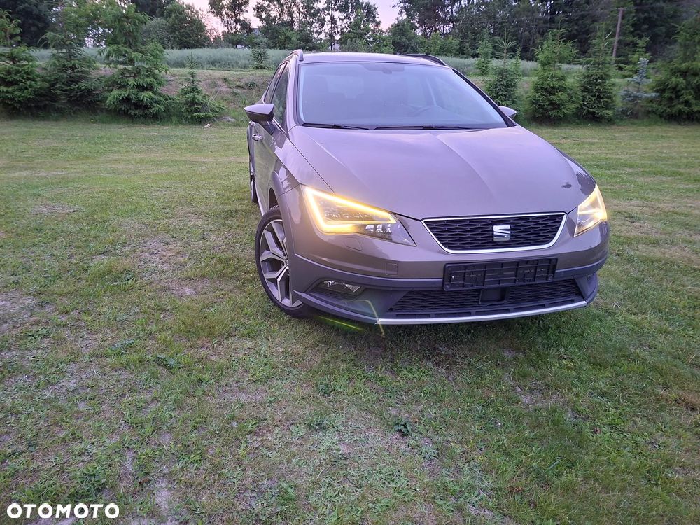 Seat Leon 1.8 TSI Xcellence S&S DSG - 11
