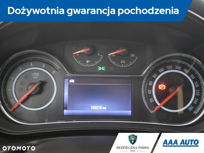 Opel Insignia - 12