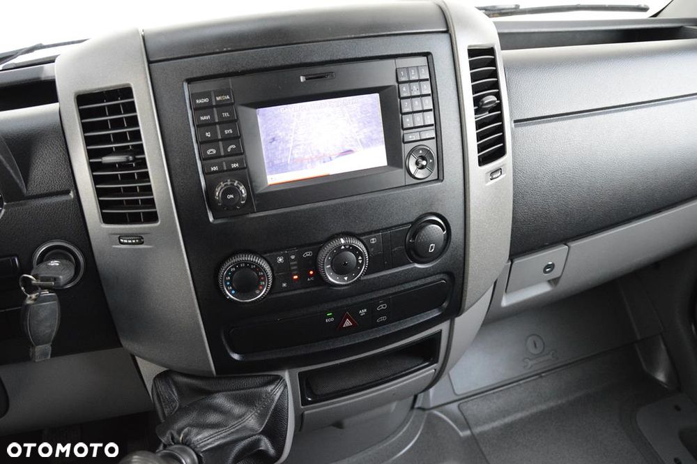 Mercedes-Benz Sprinter - 19