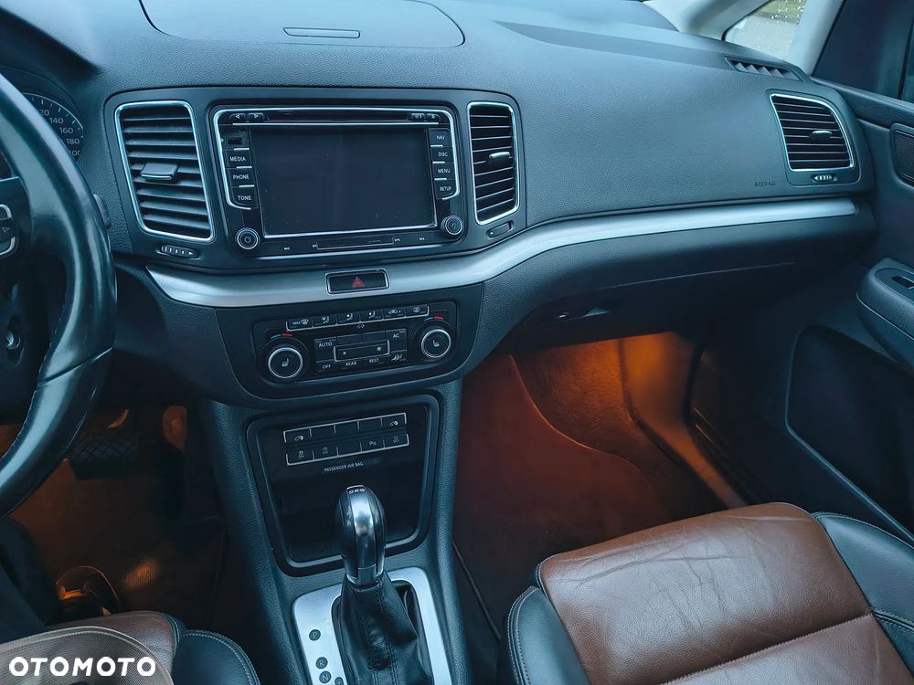 Volkswagen Sharan 2.0 TDI DSG BlueMotion Technology Match - 6