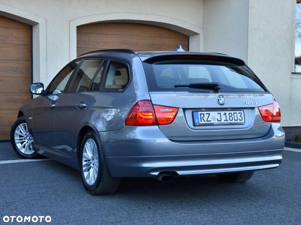 BMW Seria 3 318d DPF Edition Exclusive - 7