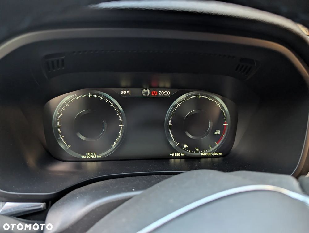 Volvo XC 60 D4 SCR AWD R-Design - 10