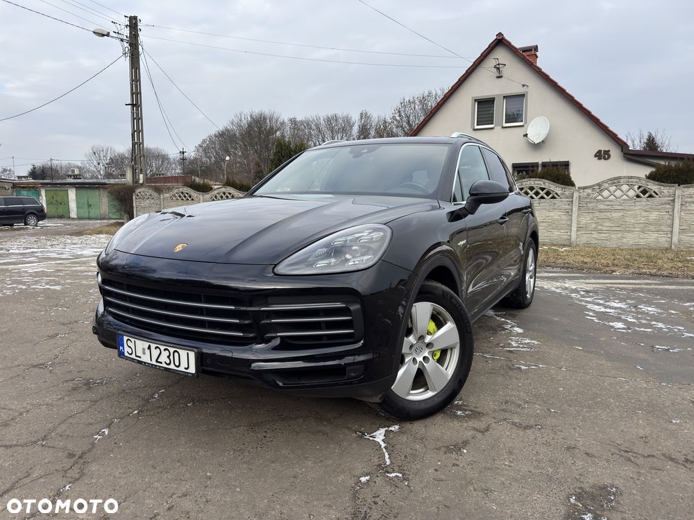 Porsche Cayenne - 4