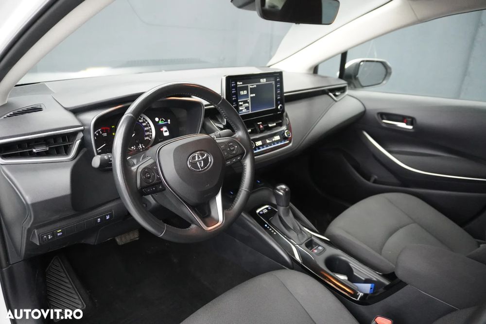 Toyota Corolla 1.8 HSD Eco - 11